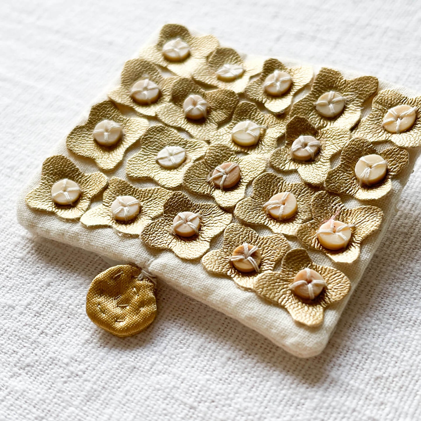 Gungulparman Brooch 09