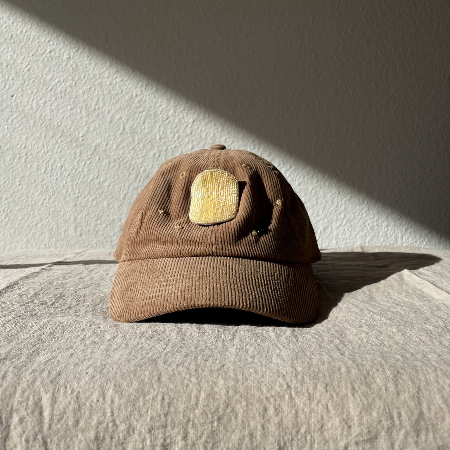 Brooch Hat - Potato Chip and Ant